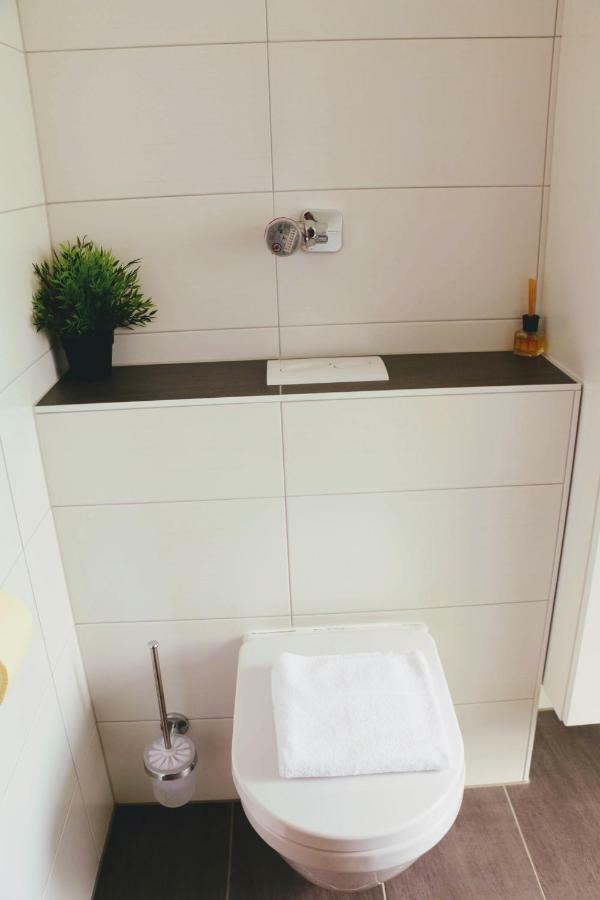 Green Wall Apartment Kaprun Bagian luar foto