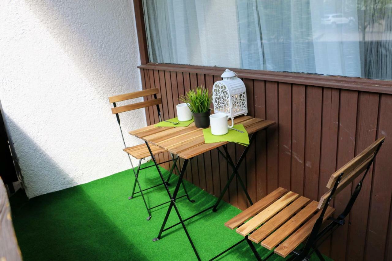Green Wall Apartment Kaprun Bagian luar foto