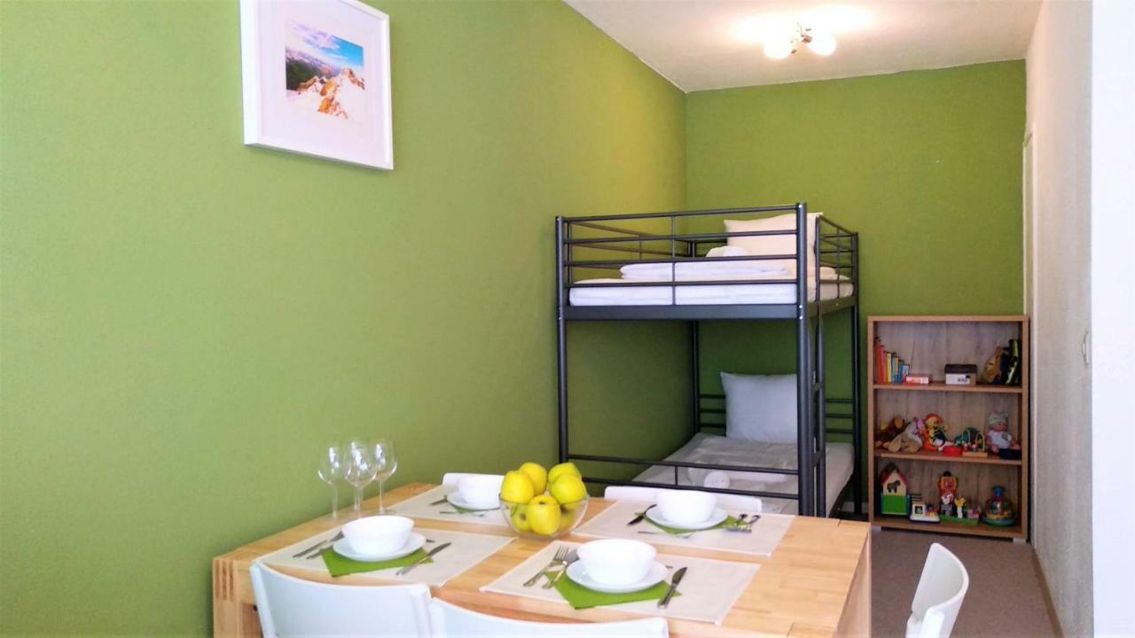 Green Wall Apartment Kaprun Bagian luar foto