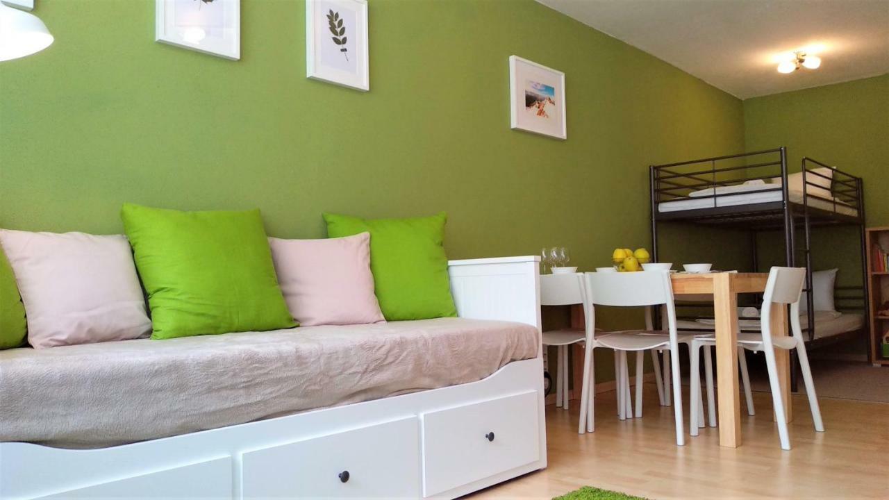 Green Wall Apartment Kaprun Bagian luar foto